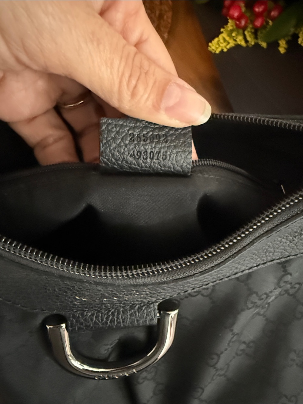 Gucci Black Canvas “Abbey”Monogram D-Ring Shoulder Bag (Medium) Vintage - Picture 5 of 8